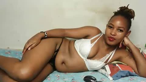 Snapshot of swt_bby chatting on 26, 4, 2026 swt_bby online show from 26, 4, 2026