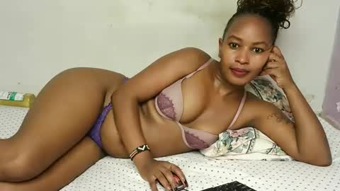 Snapshot of swt_bby chatting on 18, 5, 2026 swt_bby online show from 18, 5, 2026