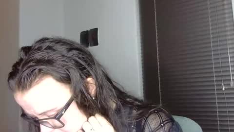 Snapshot of swt_nova chatting on 7, 11, 2025 swt_nova online show from 7, 11, 2025