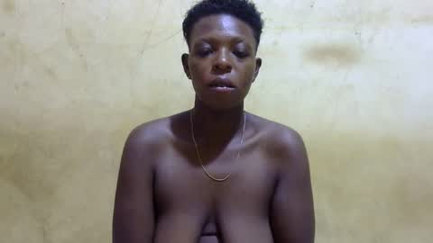 Snapshot of swtcouple53 chatting on 12, 1, 2025 swtcouple53 online show from 12, 1, 2025