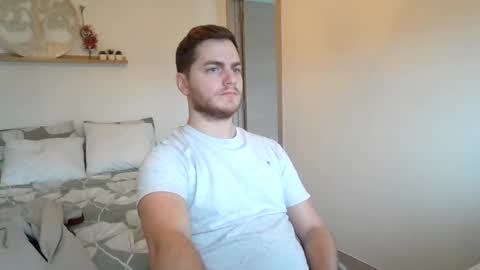 Snapshot of syl092 chatting on 18, 1, 2025 syl092 online show from 18, 1, 2025