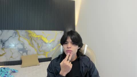 Snapshot of sylasfrost chatting on 22, 11, 2025 sylasfrost online show from 22, 11, 2025