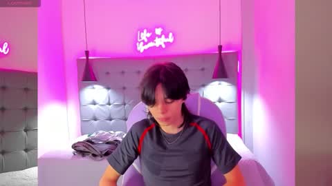 Snapshot of sylasfrost chatting on 26, 11, 2025 sylasfrost online show from 26, 11, 2025