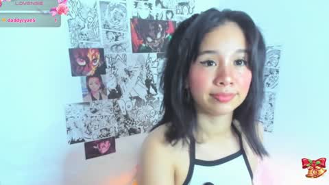 Snapshot of sylphy17 chatting on 11, 12, 2024 sylphy17 online show from 11, 12, 2024