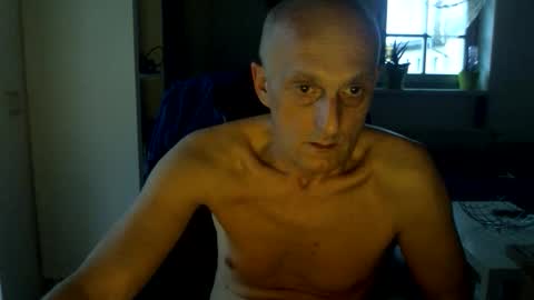 sylverstart92 online show from 28, 2, 2025