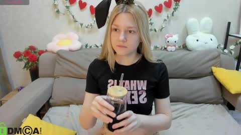 Sylvia online show from 12, 3, 2026