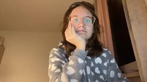 Sylvia online show from 22, 10, 2025