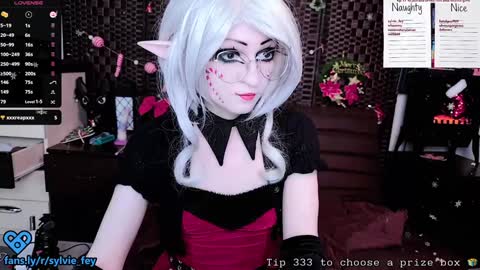 Snapshot of sylvie_fey chatting on 16, 12, 2024 Sylvie online show from 16, 12, 2024