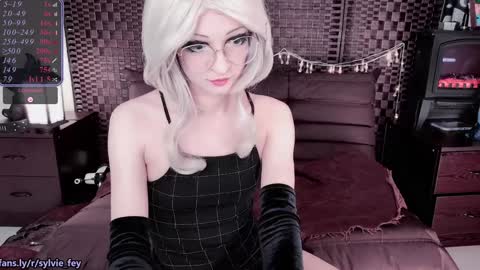 Snapshot of sylvie_fey chatting on 19, 1, 2025 Sylvie online show from 19, 1, 2025