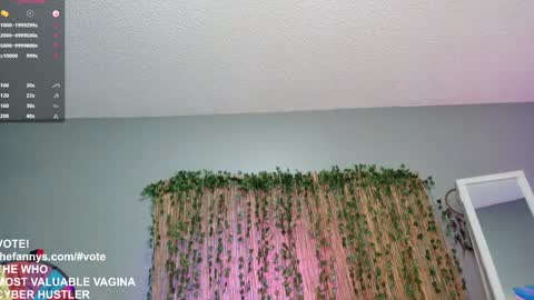 Snapshot of syndica chatting on 4, 3, 2025 Jennah online show from 4, 3, 2025