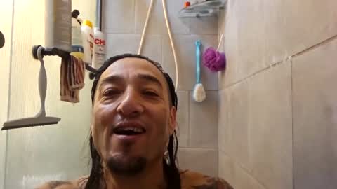 synyster_grey online show from 10, 9, 2025