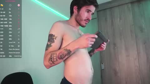 Snapshot of t0ny_wylie chatting on 15, 12, 2024 t0ny_wylie online show from 15, 12, 2024