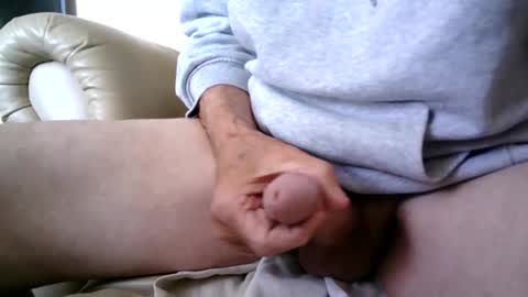 Snapshot of t11gger2 chatting on 4, 10, 2025 James online show from 4, 10, 2025