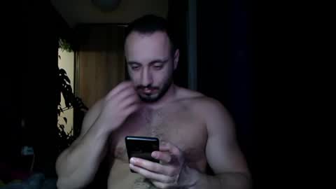 Snapshot of t_huracane chatting on 1, 1, 2025 Huracane online show from 1, 1, 2025