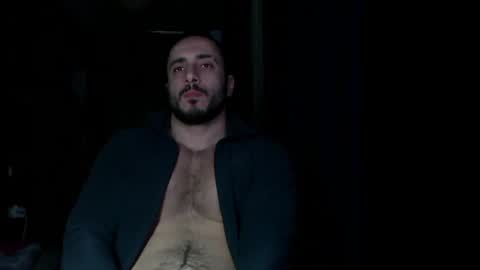 Snapshot of t_huracane chatting on 5, 1, 2025 Huracane online show from 5, 1, 2025