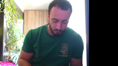 Snapshot of t_huracane chatting on 13, 2, 2025 Huracane online show from 13, 2, 2025