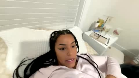 Snapshot of t_princess_t chatting on 13, 2, 2025 t_princess_t online show from 13, 2, 2025