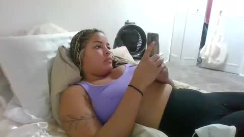 Snapshot of t_princess_t chatting on 25, 9, 2025 t_princess_t online show from 25, 9, 2025