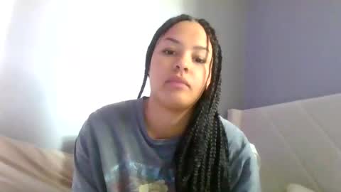 Snapshot of t_princess_t chatting on 11, 11, 2025 t_princess_t online show from 11, 11, 2025