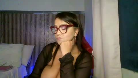 yameil online show from 11, 7, 2026