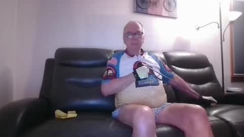 tacrunner66_ online show from 10, 2, 2025