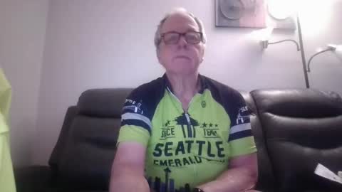 tacrunner66_ online show from 11, 4, 2026