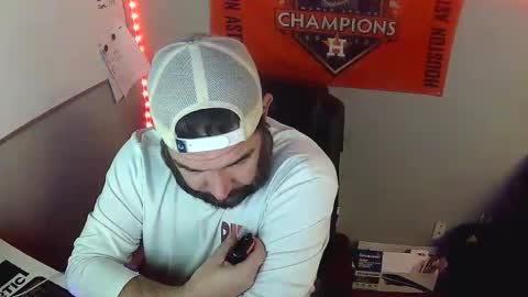 Snapshot of taintnuzzler_13 chatting on 9, 2, 2025 TaintNuzzler online show from 9, 2, 2025