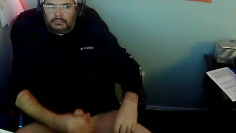 Snapshot of taintnuzzler_13 chatting on 20, 2, 2025 TaintNuzzler online show from 20, 2, 2025