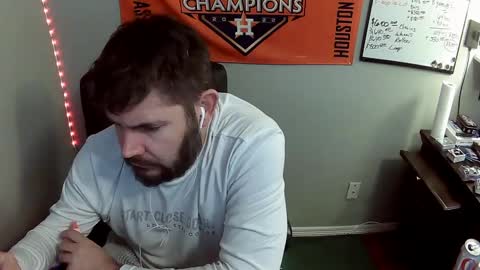 Snapshot of taintnuzzler_13 chatting on 9, 9, 2025 TaintNuzzler online show from 9, 9, 2025