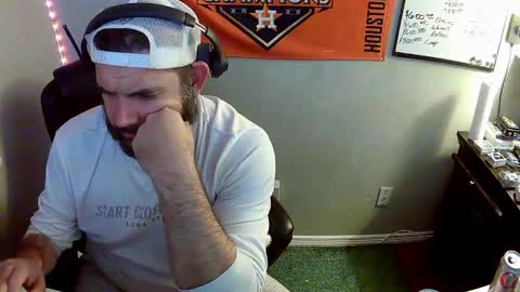 Snapshot of taintnuzzler_13 chatting on 9, 9, 2025 TaintNuzzler online show from 9, 9, 2025