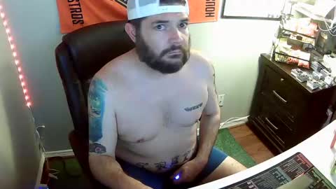 Snapshot of taintnuzzler_13 chatting on 16, 9, 2025 TaintNuzzler online show from 16, 9, 2025