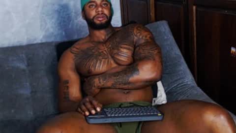 Tairon Tucke online show from 9, 1, 2025