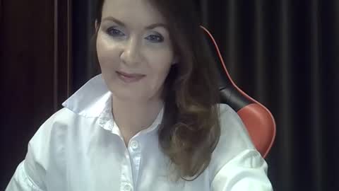 Snapshot of taisialucky77 chatting on 4, 10, 2025 taisialucky77 online show from 4, 10, 2025