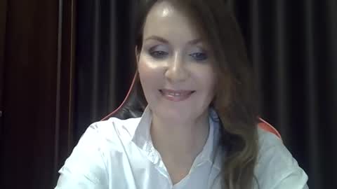 Snapshot of taisialucky77 chatting on 15, 10, 2025 taisialucky77 online show from 15, 10, 2025
