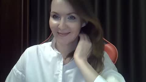 Snapshot of taisialucky77 chatting on 17, 10, 2025 taisialucky77 online show from 17, 10, 2025
