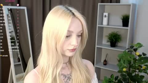 Snapshot of taitechubb chatting on 14, 4, 2026 taitechubb online show from 14, 4, 2026