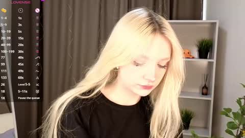 Snapshot of taitechubb chatting on 5, 5, 2026 taitechubb online show from 5, 5, 2026