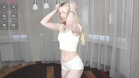 Snapshot of taitechubb chatting on 13, 5, 2026 taitechubb online show from 13, 5, 2026