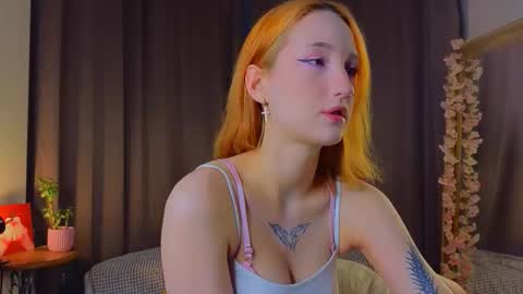 Snapshot of taiteedgington chatting on 11, 11, 2025 im Lally online show from 11, 11, 2025