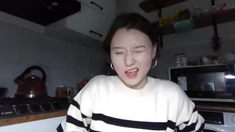 Lily online show from 1, 12, 2025