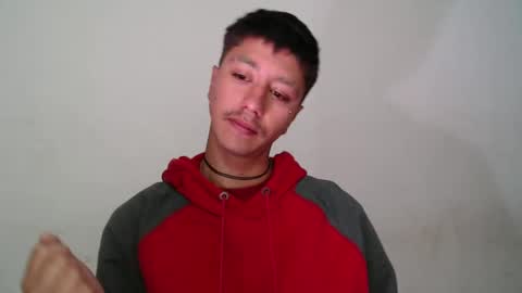 Snapshot of talhi_ chatting on 12, 12, 2024 talhi_ online show from 12, 12, 2024