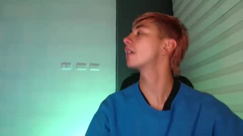 Snapshot of talhi_ chatting on 9, 2, 2025 talhi_ online show from 9, 2, 2025