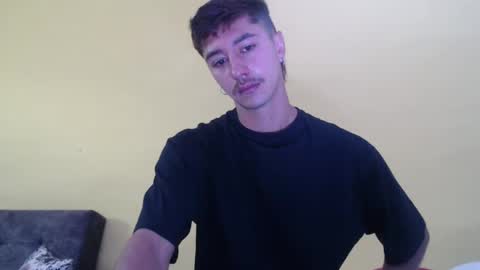 Snapshot of talhi_ chatting on 21, 10, 2025 talhi_ online show from 21, 10, 2025