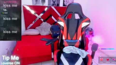talia_rouge online show from 17, 9, 2025