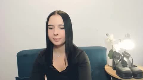 taliasensitive online show from 25, 3, 2026