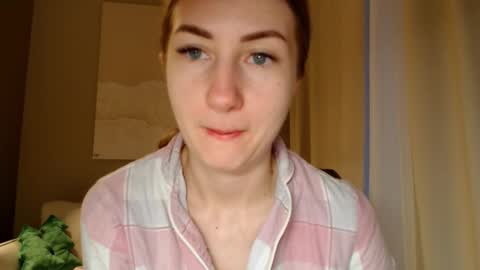 Snapshot of taliiyafiredream chatting on 3, 1, 2025  Kira  online show from 3, 1, 2025