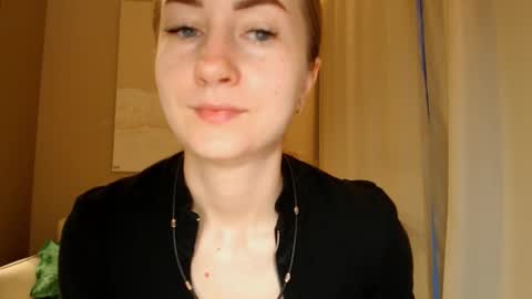 Snapshot of taliiyafiredream chatting on 10, 1, 2025  Kira  online show from 10, 1, 2025