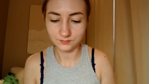 Snapshot of taliiyafiredream chatting on 25, 1, 2025  Kira  online show from 25, 1, 2025