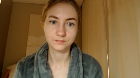 Snapshot of taliiyafiredream chatting on 5, 2, 2025  Kira  online show from 5, 2, 2025
