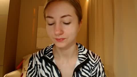 Snapshot of taliiyafiredream chatting on 11, 2, 2025  Kira  online show from 11, 2, 2025